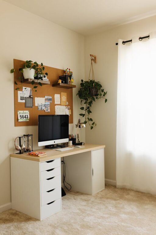 Tips for Creating a Cozy and Organized Home Workspace